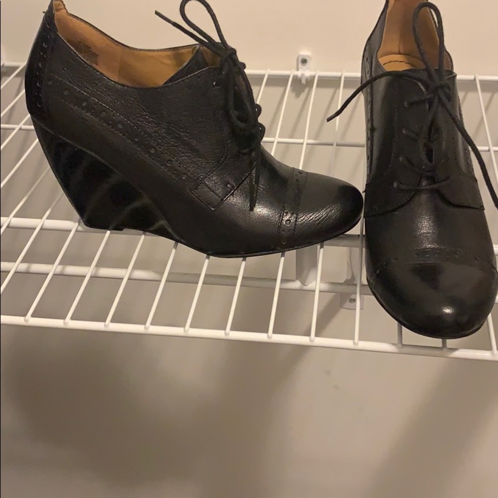 Black leather wedge